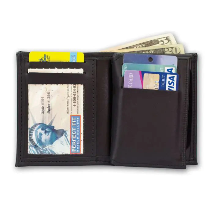 PFCT FT STYLE: 104 HIDDEN BADGE WALLET (1546)
