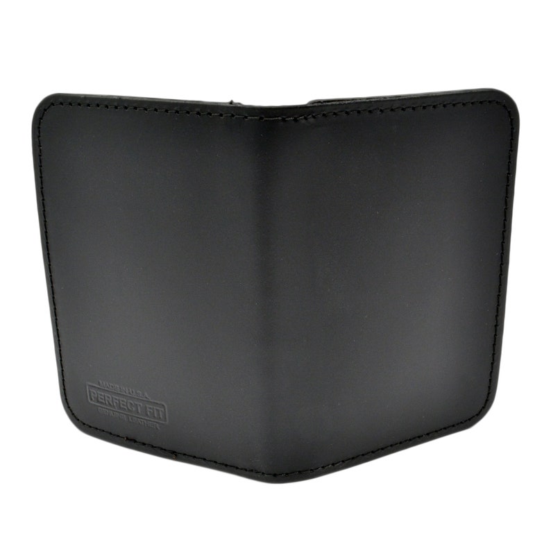 PFCT FT STYLE: 104 HIDDEN BADGE WALLET (535)